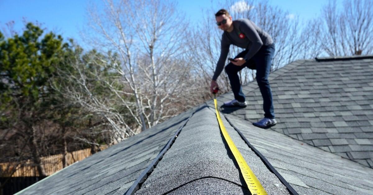 Modern Curb Appeal: Trending Colors for Standing Seam Roofs in 2025